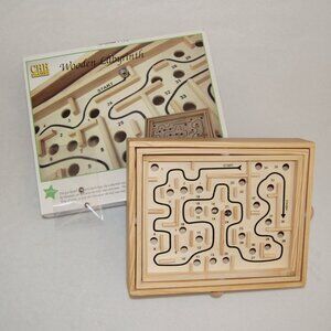 NIB Wooden Labyrinth Game